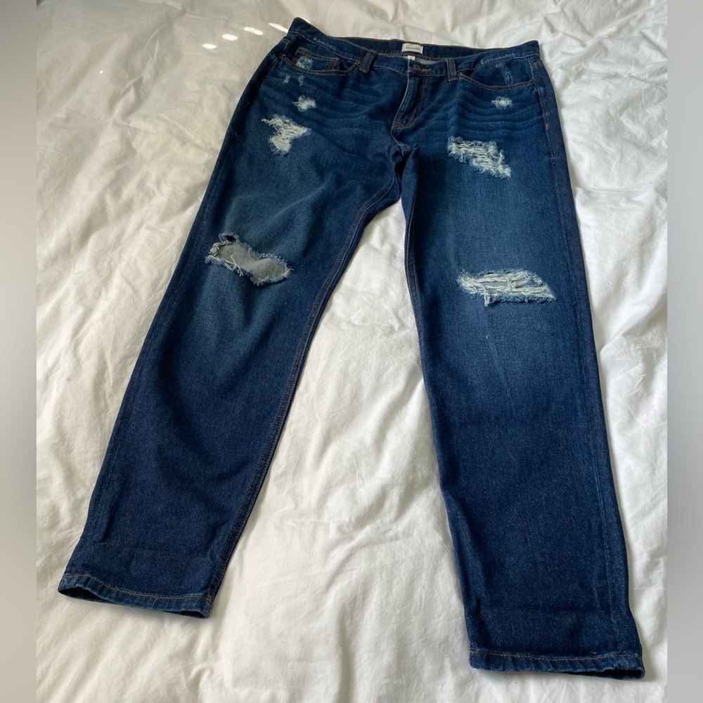 Size L distress Sneak Peek Blue jeans